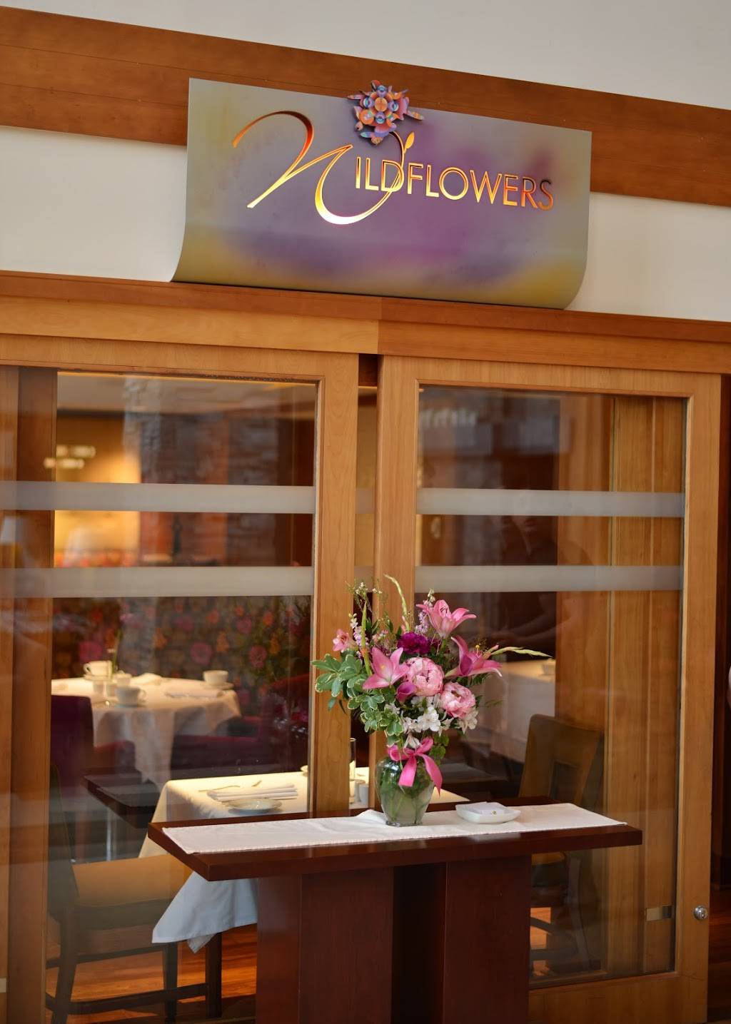 Wildflowers at Turning Stone | restaurant | 5218 Patrick Rd, Verona, NY 13478, USA | 8007717711 OR +1 800-771-7711