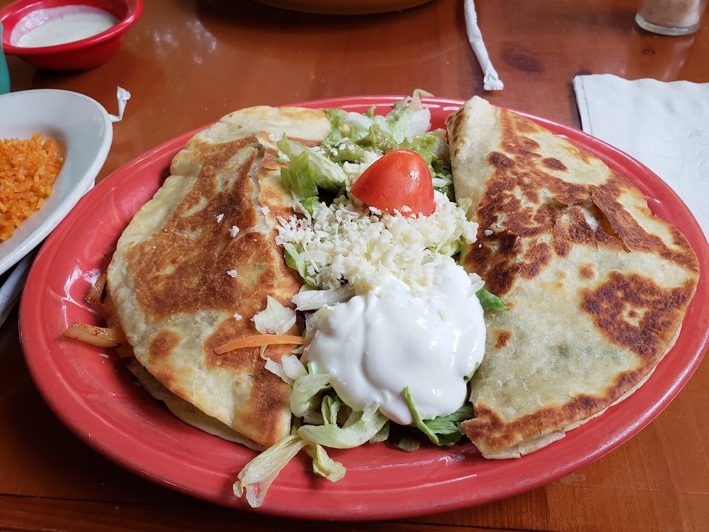 La Fiesta Mexican Restaurant | restaurant | 2329 Apalachee Pkwy, Tallahassee, FL 32301, USA | 8506563392 OR +1 850-656-3392