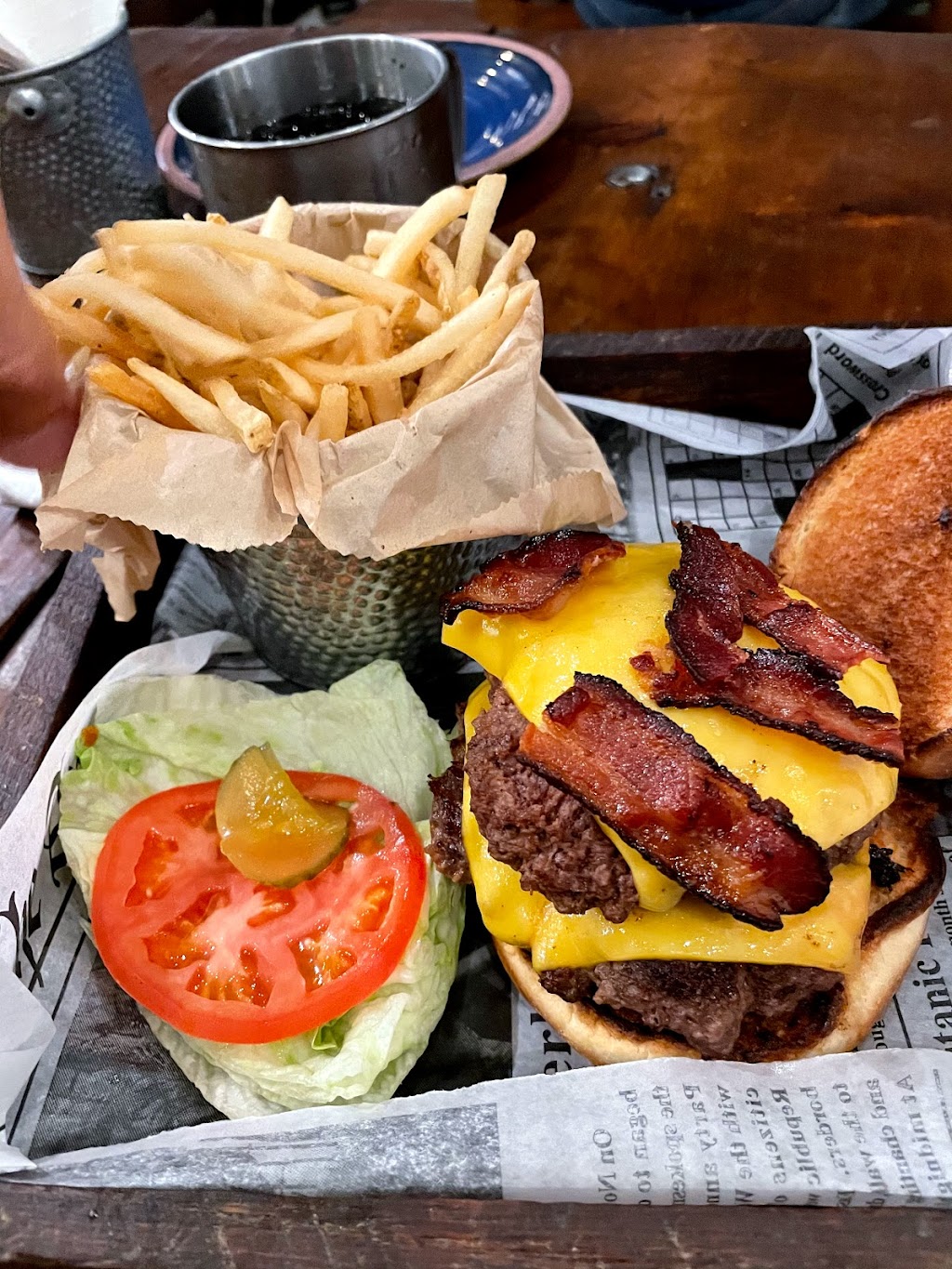 Juanchis Burgers | restaurant | 1247 Coral Way, Miami, FL 33145, USA | 7863602457 OR +1 786-360-2457