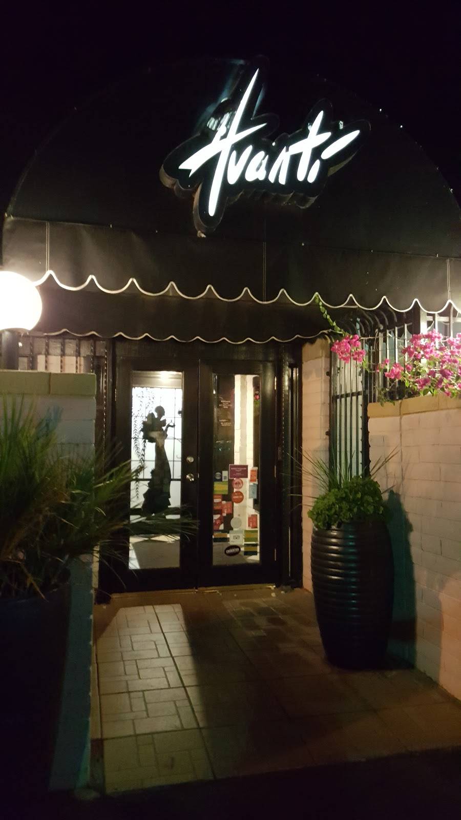 Avanti Restaurant | restaurant | 2728 E Thomas Rd, Phoenix, AZ 85016, USA | 6029560900 OR +1 602-956-0900