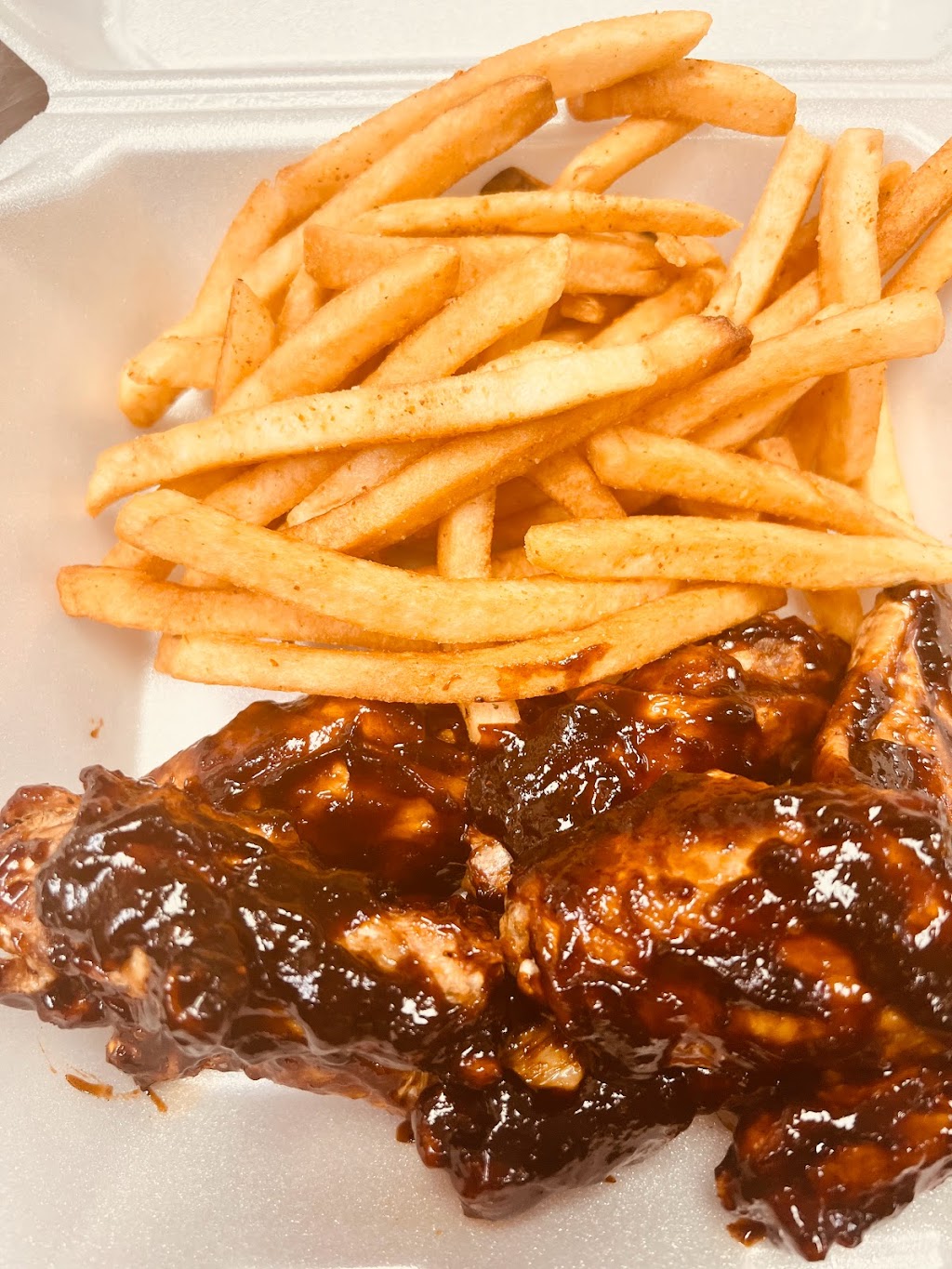 Queens Caribbean African Restauraunt | restaurant | 1097 E Tropicana Ave, Las Vegas, NV 89119, USA | 7024622388 OR +1 702-462-2388