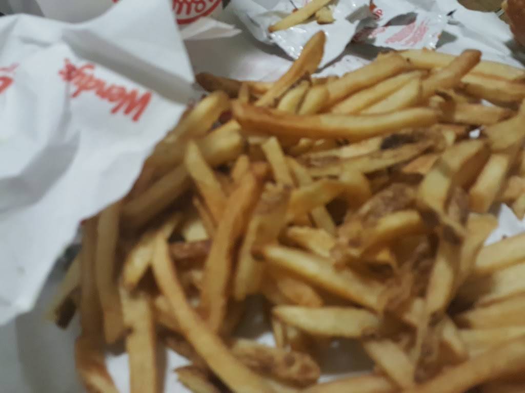 Wendys | restaurant | 433 N Broad St, Elizabeth, NJ 07208, USA | 9083529524 OR +1 908-352-9524