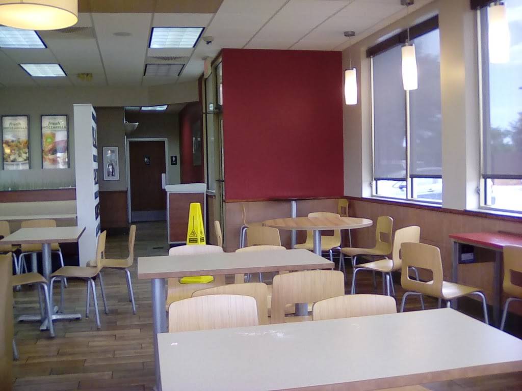 Wendys | restaurant | 2719 SE Hwy 70, Arcadia, FL 34266, USA | 8634942661 OR +1 863-494-2661