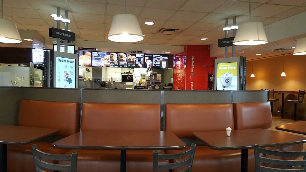 McDonalds | cafe | 9346 700 E, Sandy, UT 84070, USA | 8015611692 OR +1 801-561-1692