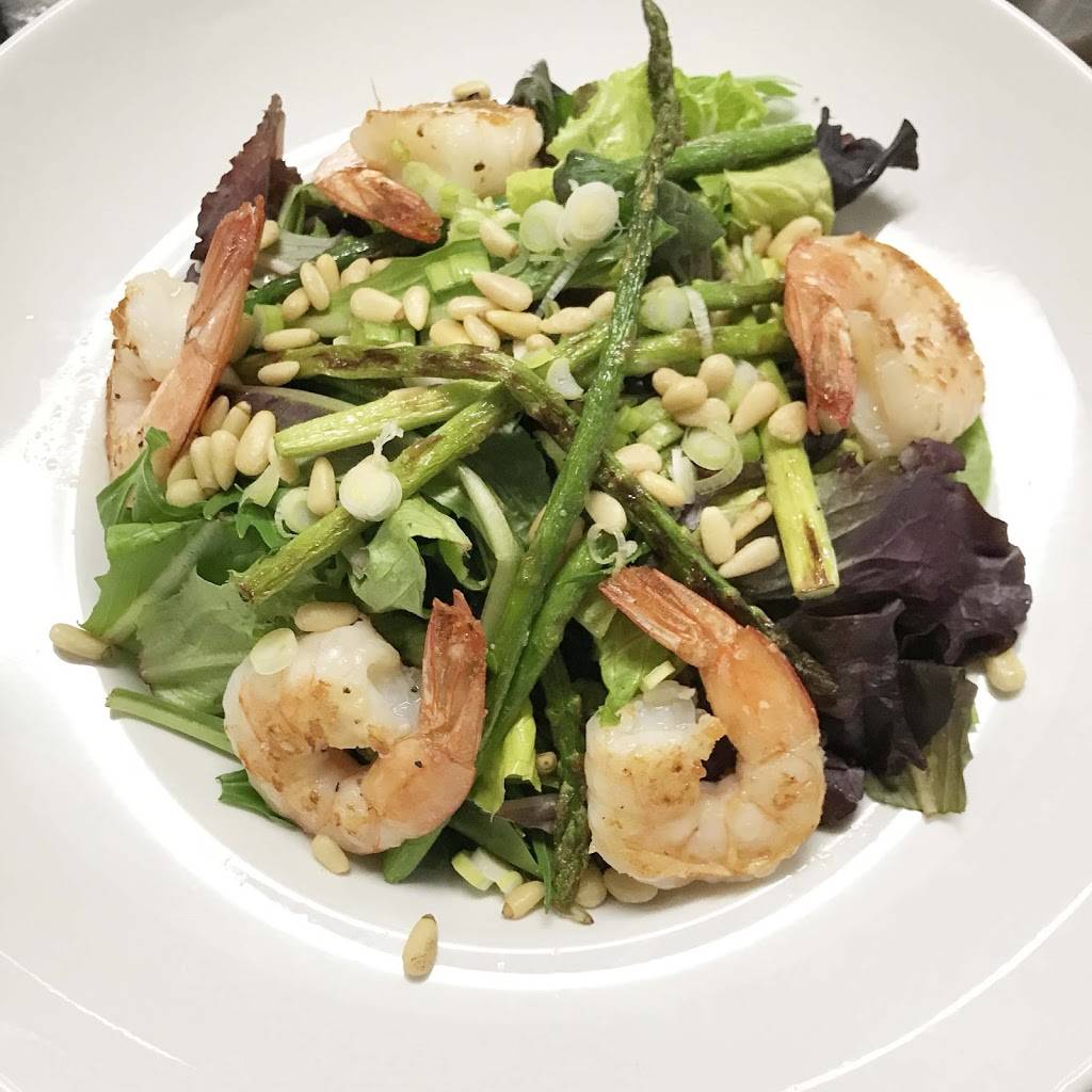 McKnights Kitchen & Tap | restaurant | 2201 Burns Ave, St Paul, MN 55119, USA | 6517312220 OR +1 651-731-2220