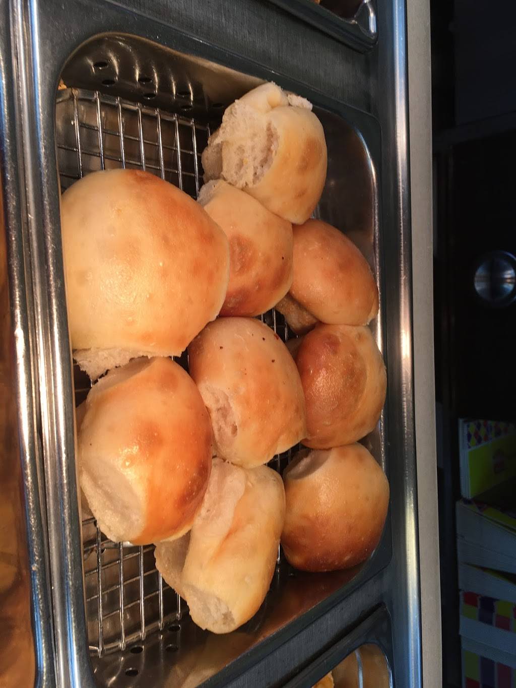 Hartz Chicken Buffet | restaurant | 8247 Long Point Rd, Houston, TX 77055, USA | 7139321457 OR +1 713-932-1457