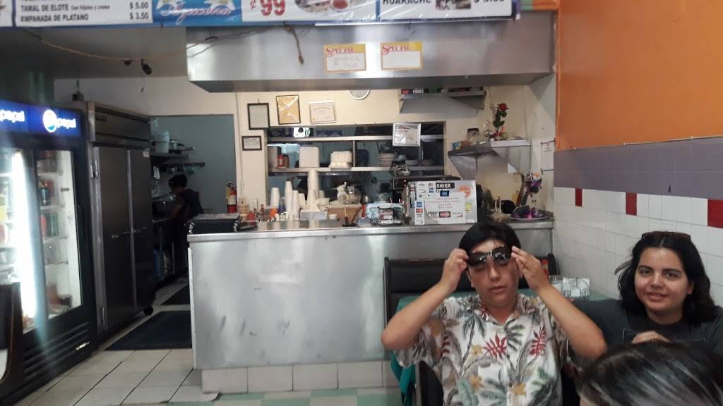 Restaurante y Pupuseria Azucena | restaurant | 2621 Saturn Ave, Huntington Park, CA 90255, USA | 3235810661 OR +1 323-581-0661