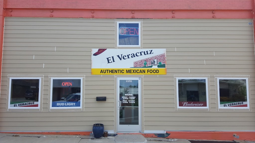 La Hacienda Mexican Restaurant | restaurant | 15 W Main St, Herington, KS 67449, USA | 7852586090 OR +1 785-258-6090