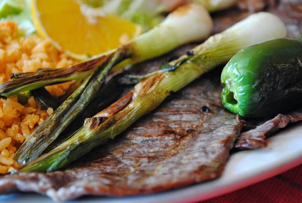 La Fuente Restaurant | restaurant | 2950 W 59th St, Chicago, IL 60629, USA | 7737789449 OR +1 773-778-9449