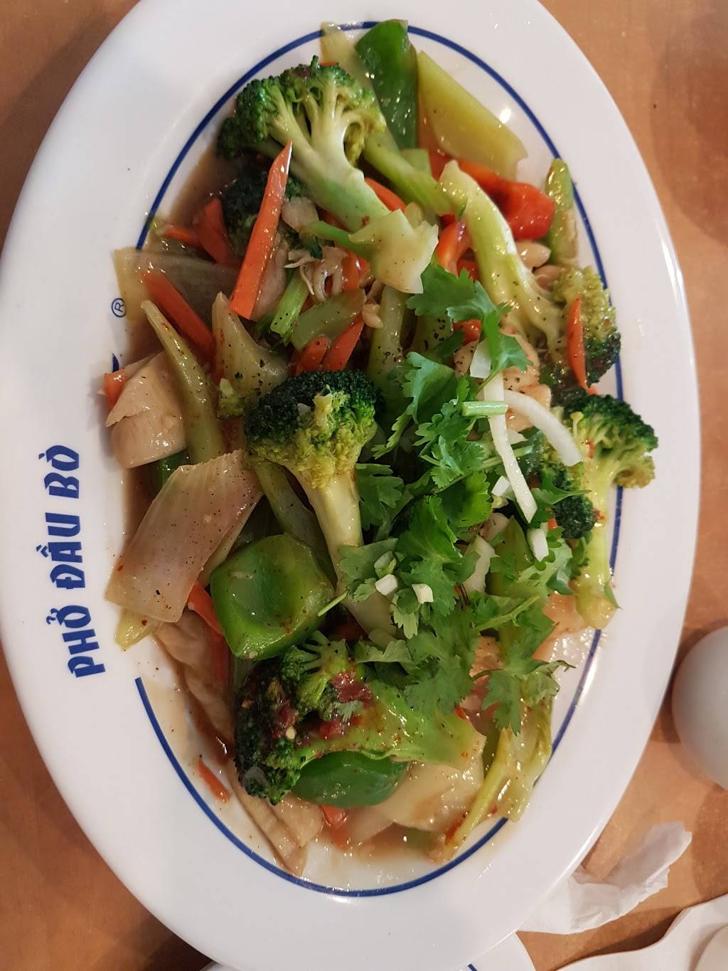 Pho Dau Bo Restaurant | restaurant | 1525 Bristol Rd W, Mississauga, ON L5M 4Z1, Canada | 9058129878 OR +1 905-812-9878