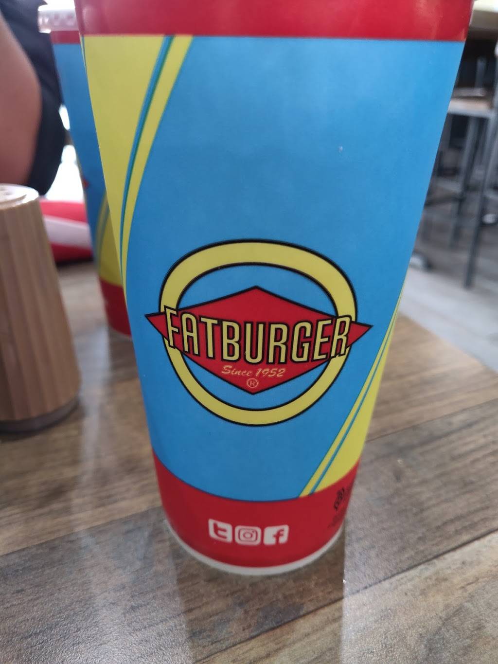 Fatburger | restaurant | 1331 S Lone Hill Ave Suite #110, Glendora, CA 91740, USA | 9093940345 OR +1 909-394-0345