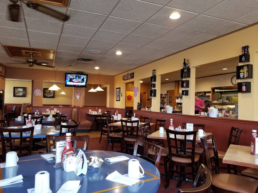 Papa Bear Restaurant | restaurant | 2340 N Farnsworth Ave, Aurora, IL 60502, USA | 6308511055 OR +1 630-851-1055