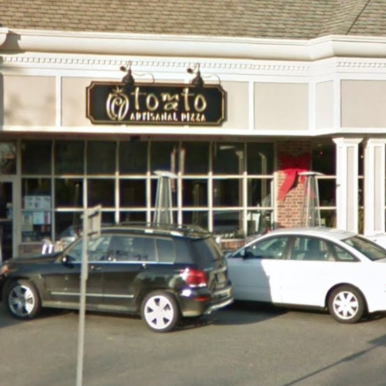 Red Tomato Pizza | restaurant | 6245 Northern Blvd, East Norwich, NY 11732, USA | 5168022840 OR +1 516-802-2840