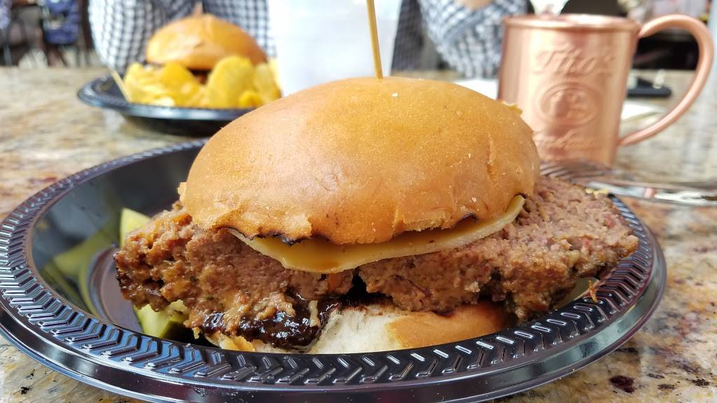 Pisces Rising | restaurant | 239 W 4th Ave, Mt Dora, FL 32757, USA | 3523852669 OR +1 352-385-2669