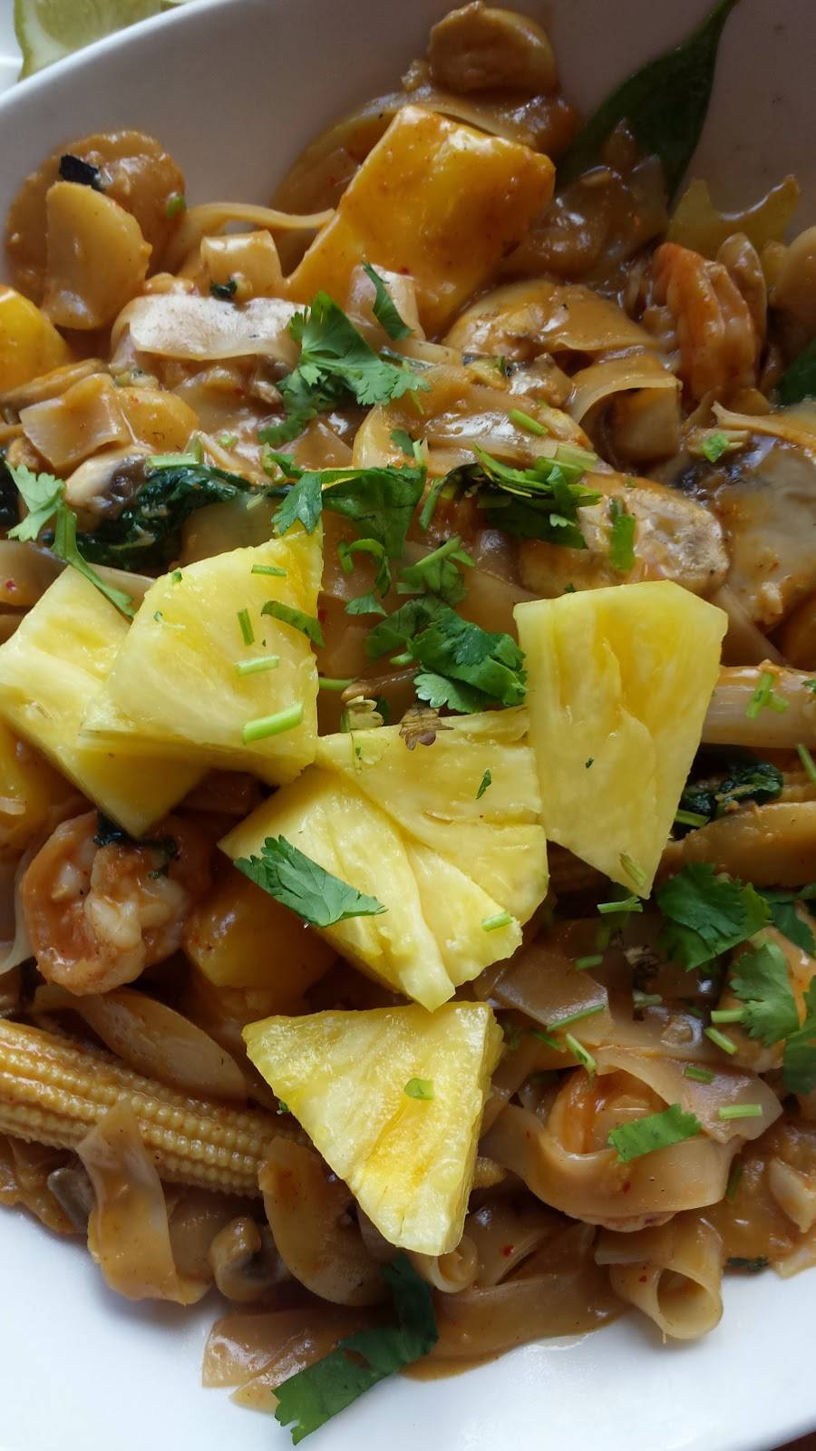 Stir Crazy Fresh Asian Grill | restaurant | 23106 Fashion Dr, Estero, FL 33928, USA | 2394986430 OR +1 239-498-6430