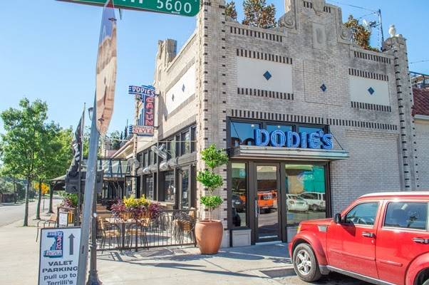 Dodies | restaurant | 2821 Greenville Ave, Dallas, TX 75206, USA | 2148237333 OR +1 214-823-7333