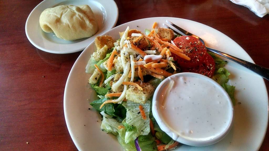 OCharley’s Restaurant & Bar | restaurant | 2340 Shallowford Village Dr, Chattanooga, TN 37421, USA | 4238923343 OR +1 423-892-3343