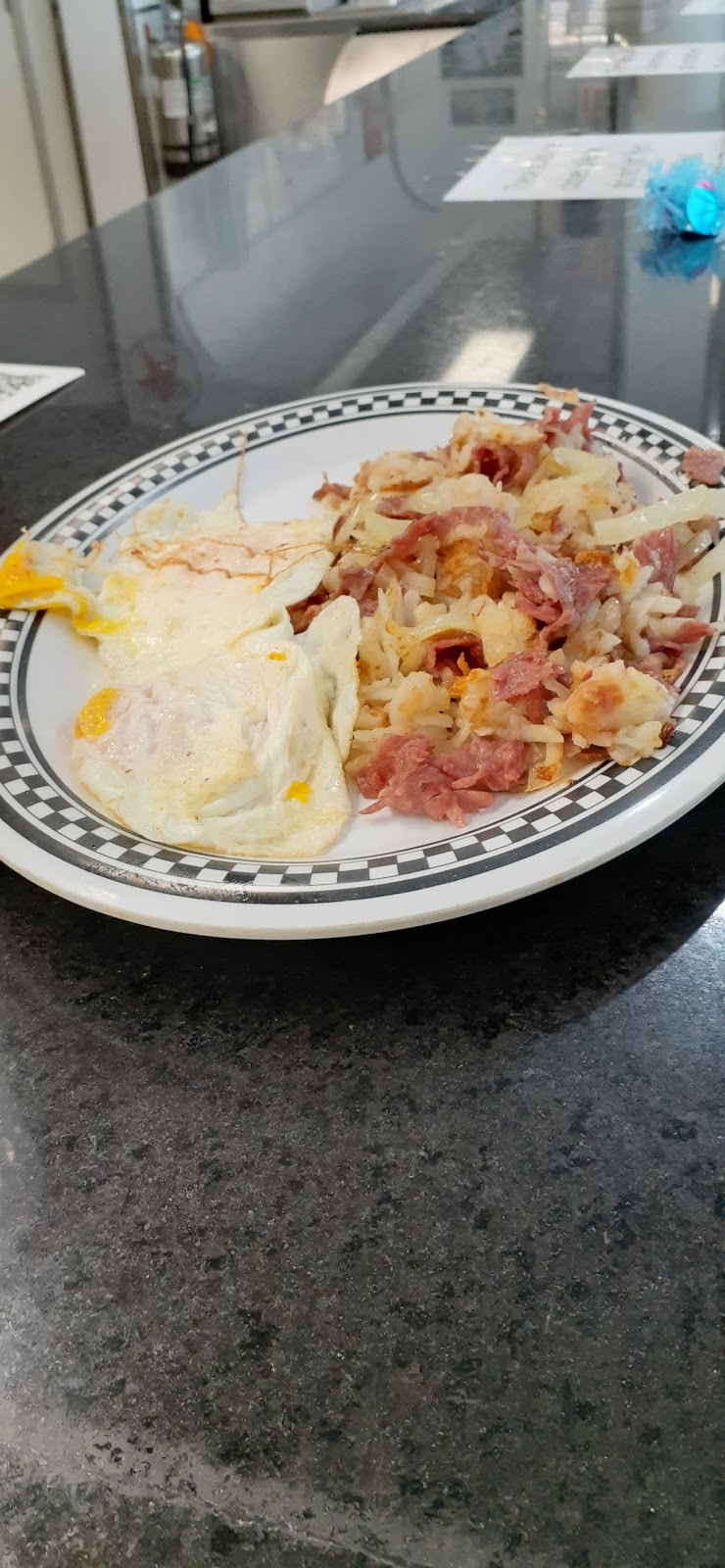 Pennys Diner | restaurant | N, 801 KS-27, Sharon Springs, KS 67758, USA | 7858524664 OR +1 785-852-4664