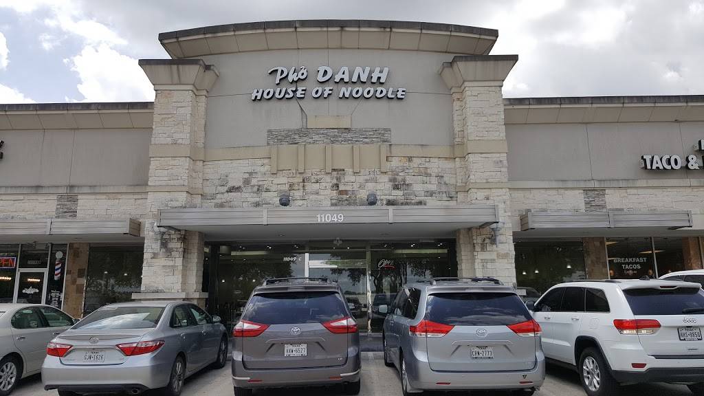 Pho Danh | restaurant | 11049 Farm to Market 1960 Rd W, Houston, TX 77065, USA | 2818904011 OR +1 281-890-4011