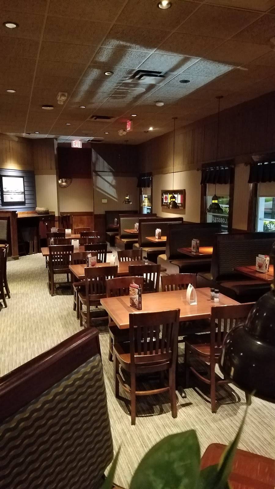 Red Lobster | restaurant | 2617 E 3rd St, Bloomington, IN 47401, USA | 8123329712 OR +1 812-332-9712