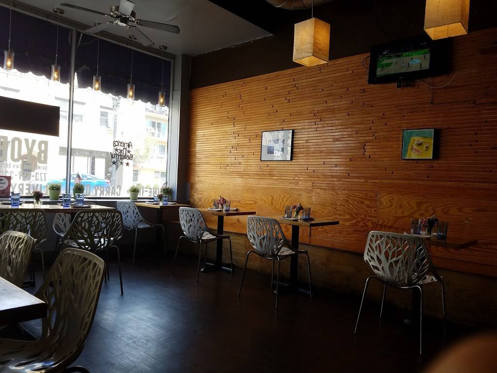 Bangkok Belly | restaurant | 6132 N Northwest Hwy, Chicago, IL 60631, USA | 7736573289 OR +1 773-657-3289