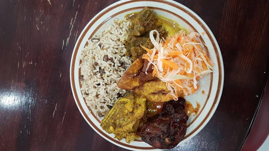 Yum Yum Restaurant | restaurant | 21 George St N, Brampton, ON L6X 1R3, Canada | 9054521742 OR +1 905-452-1742