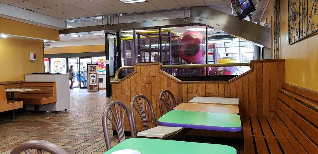 Burger King | restaurant | 222-10 Northern Blvd, Bayside, NY 11361, USA | 7182251695 OR +1 718-225-1695