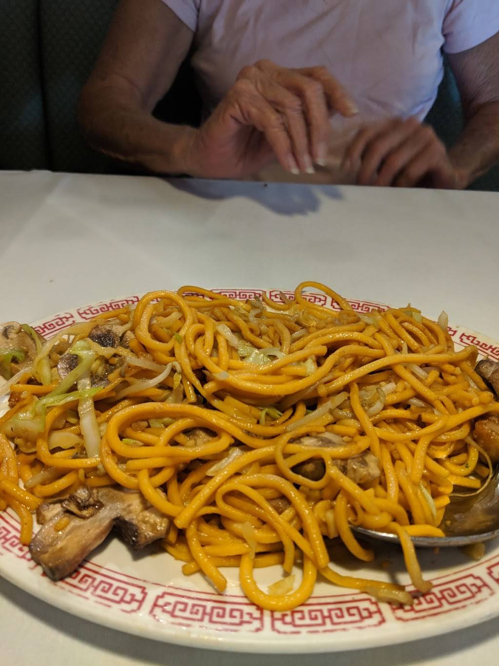 Mandarin Island | restaurant | 15446 Devonshire St, Mission Hills, CA 91345, USA | 8188935483 OR +1 818-893-5483