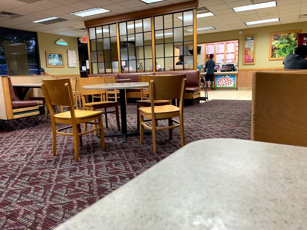 Wendys | restaurant | 7801 Biscayne Blvd, Miami, FL 33138, USA | 3057546382 OR +1 305-754-6382