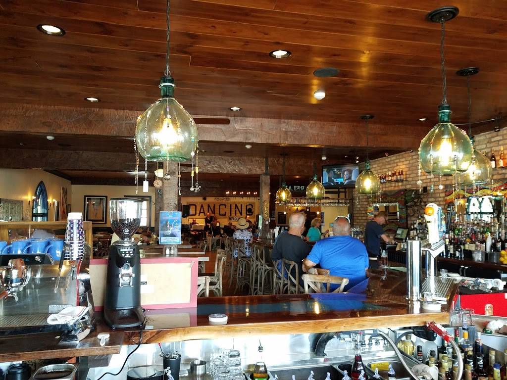 Torch Lake Café | restaurant | 4990 US-31, Central Lake, MI 49622, USA | 2315991111 OR +1 231-599-1111