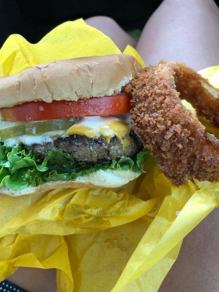 CJ’s Burgers | restaurant | 419275 Texanna Rd, Eufaula, OK 74432, USA | 9186893830 OR +1 918-689-3830