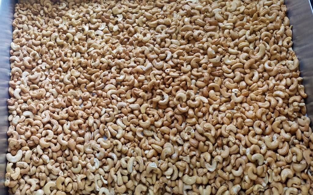 Steves Famous Peanuts | restaurant | US-301, Ocala, FL 34475, USA | 9045915642 OR +1 904-591-5642