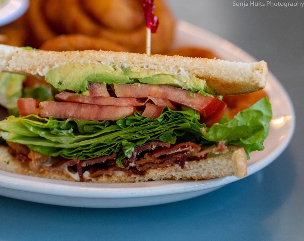 Breakfast Club Diner | restaurant | 228 N Coast Hwy, Oceanside, CA 92054, USA | 7607223124 OR +1 760-722-3124