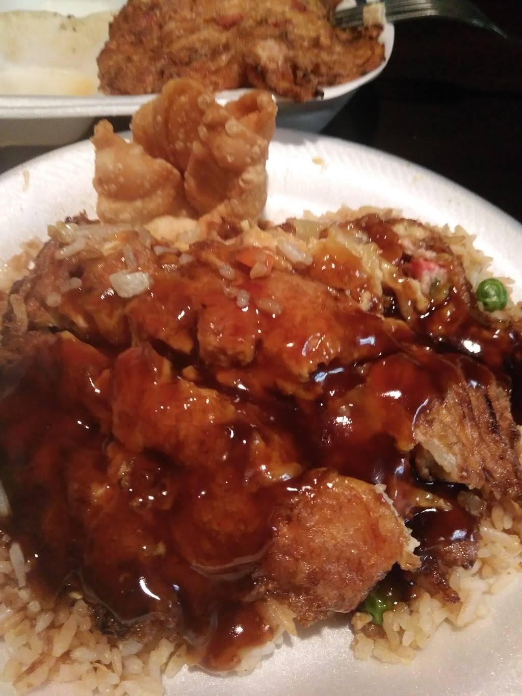 Lees Kitchen | restaurant | 11705 Perrin Beitel Rd, San Antonio, TX 78217, USA | 2105992200 OR +1 210-599-2200