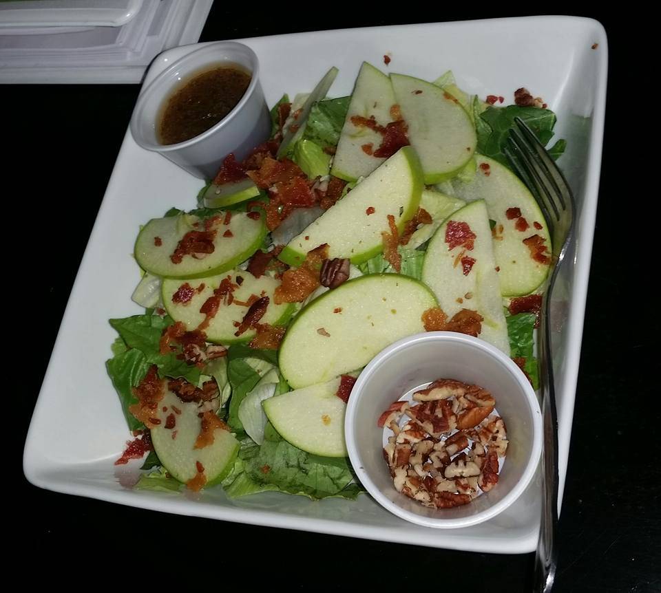 Tradewinds Social Club | restaurant | 2843 W Davis St, Dallas, TX 75211, USA | 2143379075 OR +1 214-337-9075