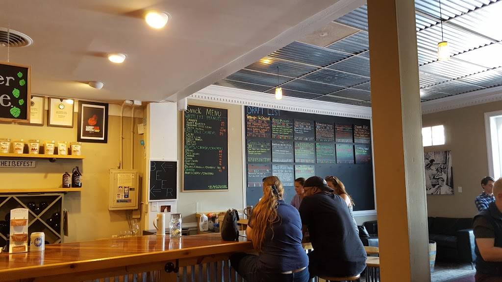 Garden Grove Brewing and Urban Winery | restaurant | 3445 W Cary St, Richmond, VA 23221, USA | 8049186158 OR +1 804-918-6158