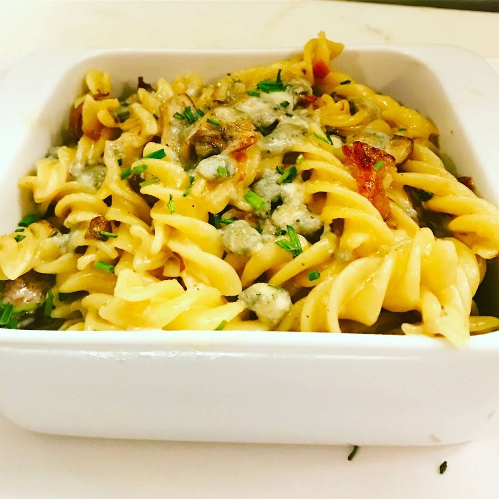 The Bullroom | restaurant | 27 W Main St, Middletown, NY 10940, USA | 8458009290 OR +1 845-800-9290