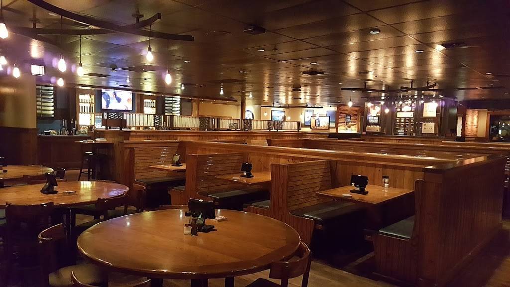 Outback Steakhouse | restaurant | 2765 W Shaw Ave, Fresno, CA 93711, USA | 5592241181 OR +1 559-224-1181