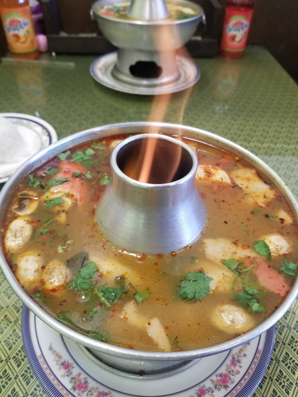 Kunchorn Thai Food | restaurant | 15315 S Figueroa St # B, Gardena, CA 90248, USA | 3105160047 OR +1 310-516-0047