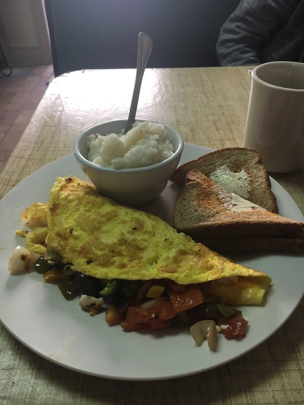 The Connection Café | restaurant | 1207 3rd Ave W, Bradenton, FL 34205, USA | 9412514954 OR +1 941-251-4954