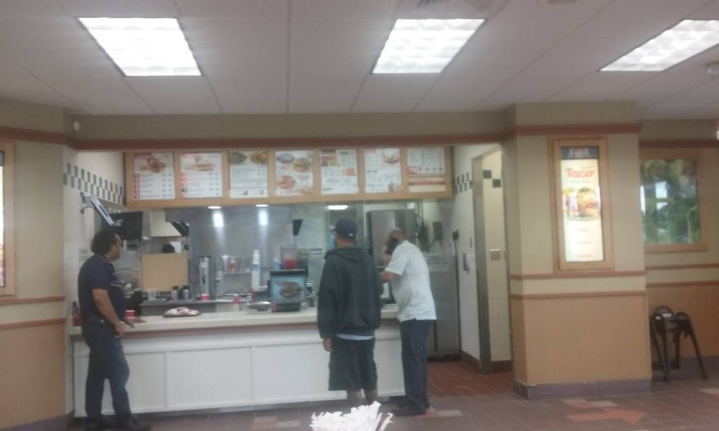 Wendys | restaurant | 3601 W Hillsborough Ave, Tampa, FL 33614, USA | 8138731228 OR +1 813-873-1228