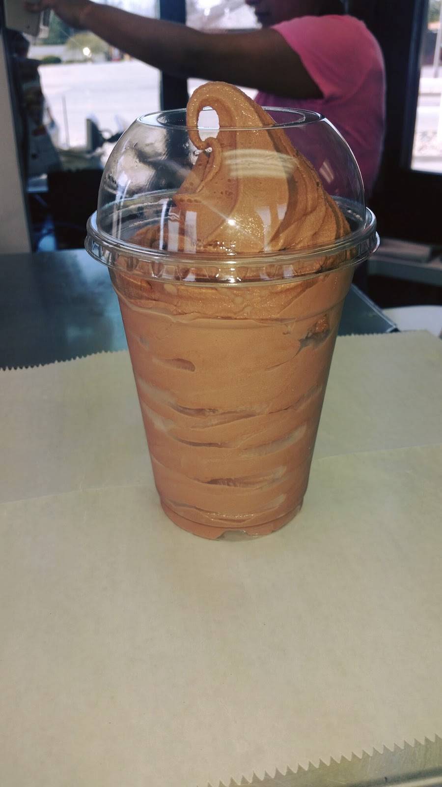 Coney Express | restaurant | 206 E Pettit Ave, Fort Wayne, IN 46806, USA | 2607440665 OR +1 260-744-0665