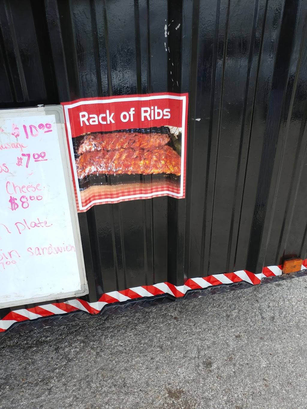 Soul B-Q | restaurant | fm78 and, Woodlake Pkwy, San Antonio, TX 78244, USA | 2105089539 OR +1 210-508-9539