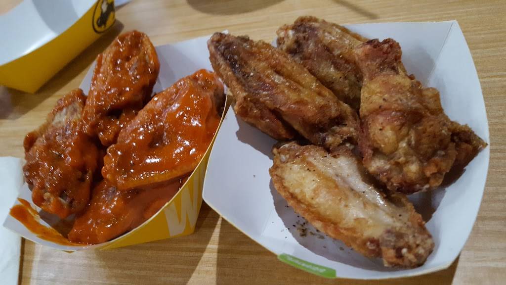 Buffalo Wild Wings | restaurant | 3158 SE Military Dr, San Antonio, TX 78223, USA | 2106489464 OR +1 210-648-9464