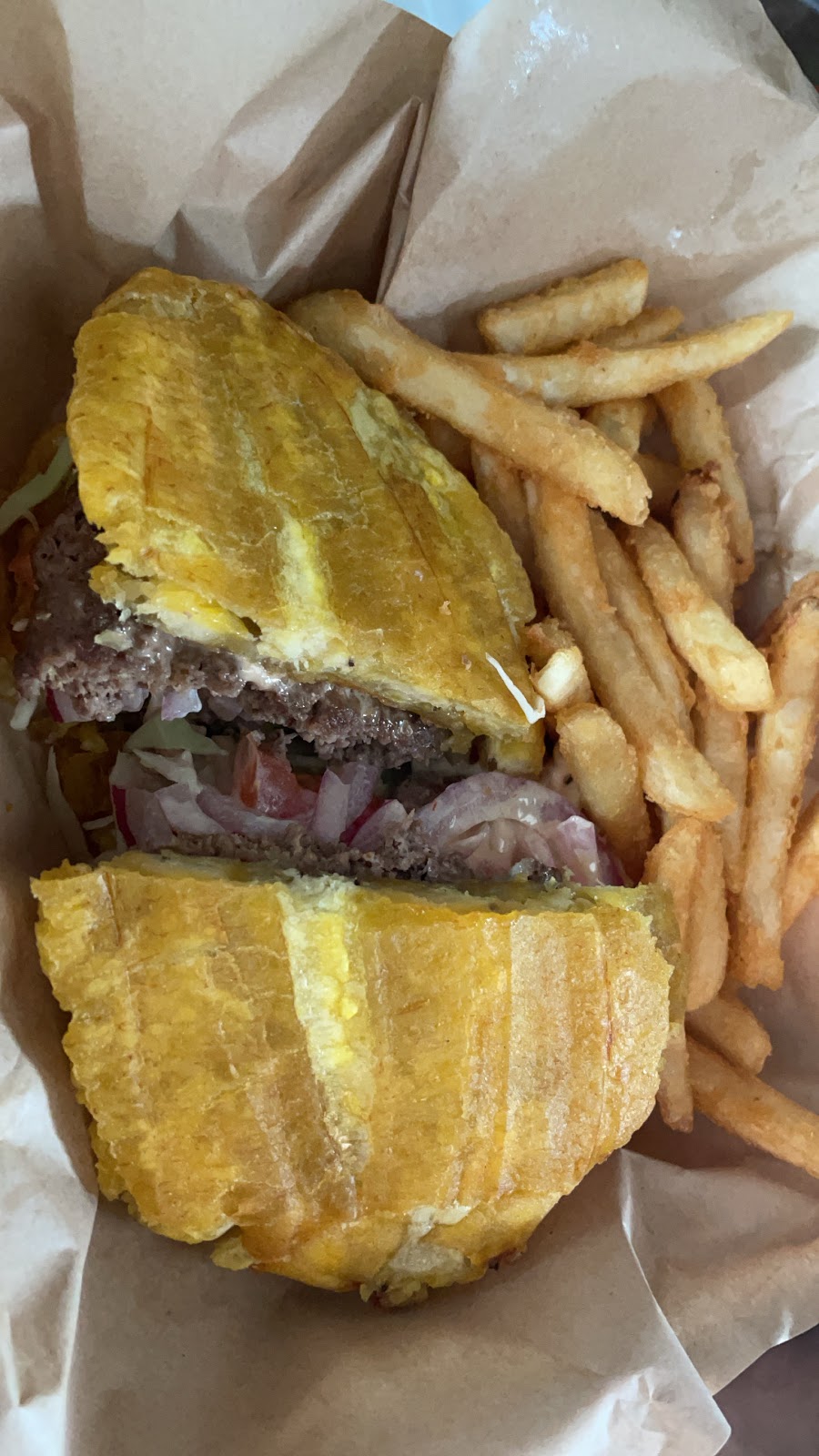 Millys Dominican Kitchen | restaurant | 601 Del Prado Blvd N, Cape Coral, FL 33909, USA | 2397105676 OR +1 239-710-5676