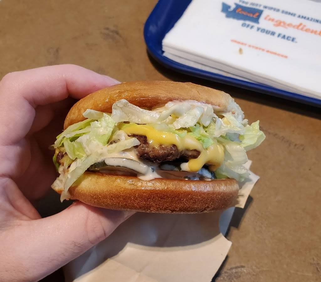 Great State Burger | restaurant | 575 Bellevue Square, Bellevue, WA 98004, USA | 4255342345 OR +1 425-534-2345