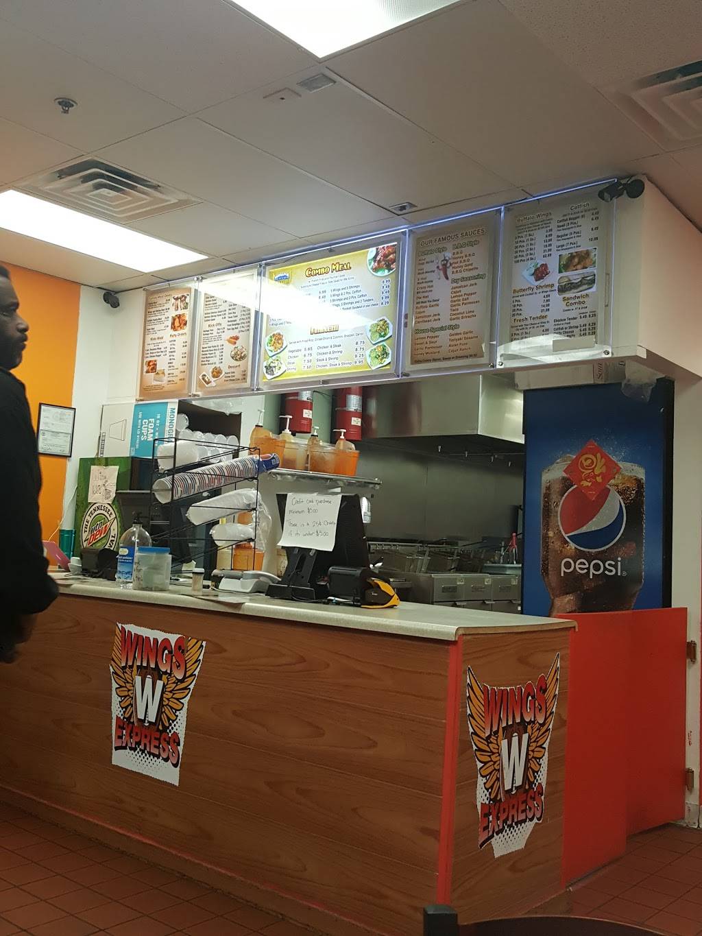 Wings Express | restaurant | 4606 Lebanon Pike, Hermitage, TN 37076, USA | 6157503890 OR +1 615-750-3890