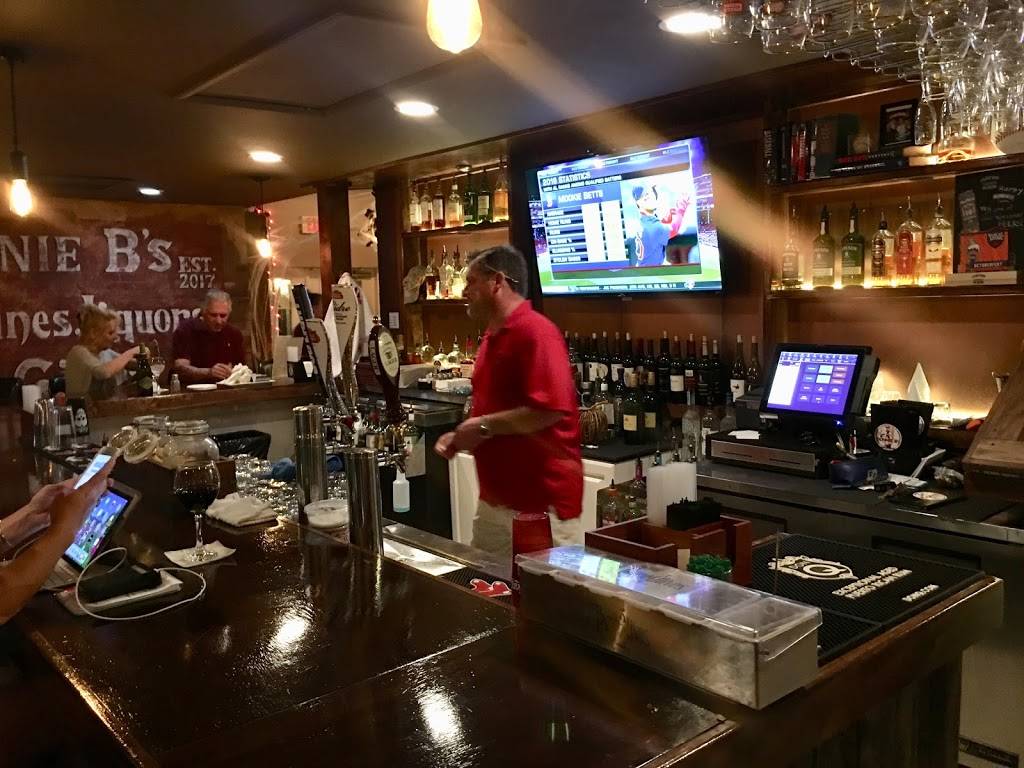 Donnie Bs | restaurant | 1110 Pinellas Bayway S, Tierra Verde, FL 33715, USA | 7272896249 OR +1 727-289-6249