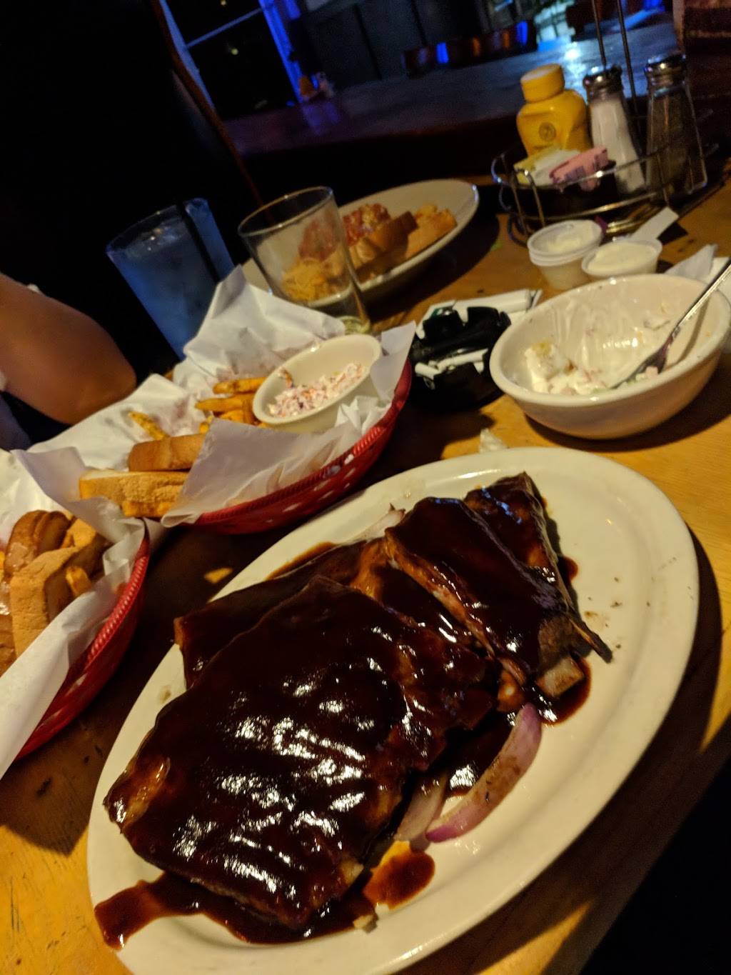 Overtime Bar & Grill | restaurant | 5201 N Beach St #111, Fort Worth, TX 76137, USA | 8172229949 OR +1 817-222-9949