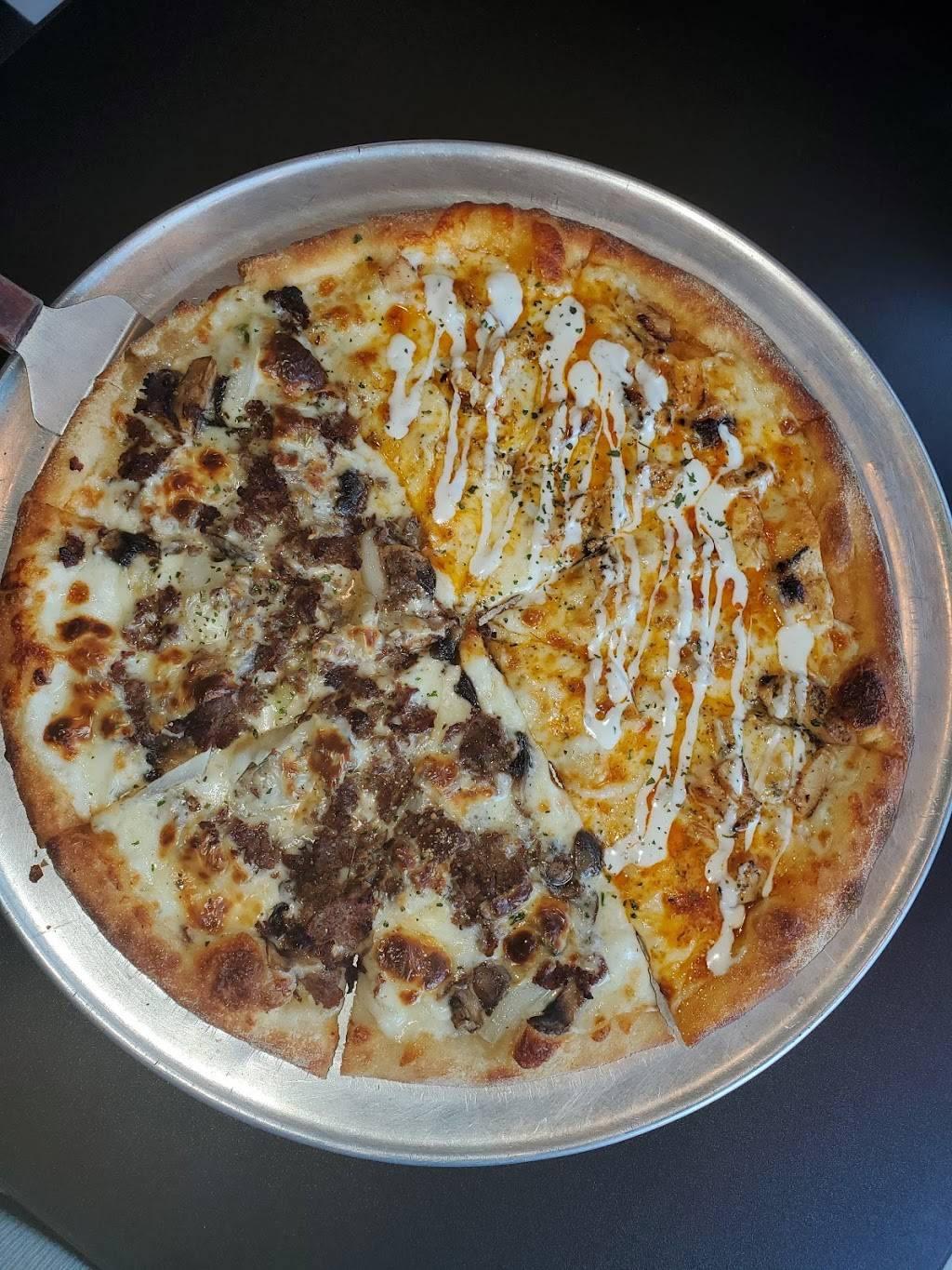 Pizza Ave | restaurant | 1555 Semoran Blvd, Winter Park, FL 32792, USA | 3213254243 OR +1 321-325-4243